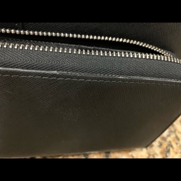 Michael Kors Jet Set Wrislet - Picture 4 of 4